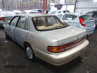 1994 Toyota Camry LE with VIN 4T1SK12E3RU863068, listed as a IAAI auction lot 41246198 with 109,786 mi miles. Bid and sale history available at carsss.com. Image 3.