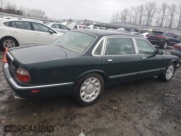 2000 Jaguar XJ with VIN SAJDA25BXYMF01667, listed as a Copart auction lot 41333495 with 102,291 mi miles and Clean Title. Bid and sale history available at DreamBid. Image 3.