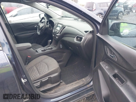 2018 Chevrolet Equinox LT with VIN 3GNAXSEV1JL111670, listed as a IAAI auction lot 41990995 with 181,090 mi miles and . Bid and sale history available at carsss.com. Image 5.