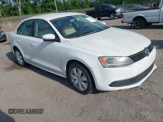 2012 Volkswagen Jetta Sedan SE w/Convenience & Sunroof with VIN 3VWDX7AJ8CM019794, listed as a IAAI auction lot 42124391 with 1 mi miles. Bid and sale history available at carsss.com. Image 1.