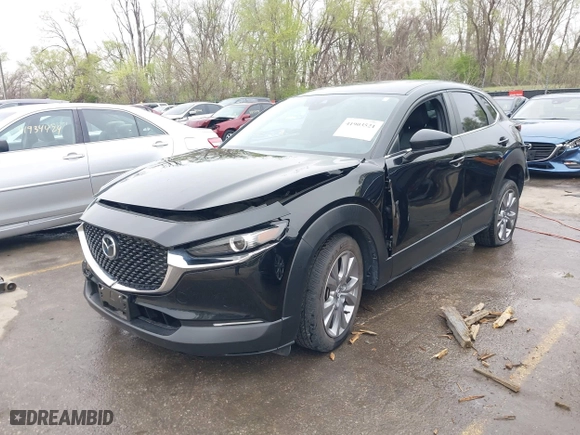 2021 Mazda CX-30 Select with VIN 3MVDMBBL2MM269790, listed as a IAAI auction lot 41903521 with 31,484 mi miles. Bid and sale history available at carsss.com. Image 2.