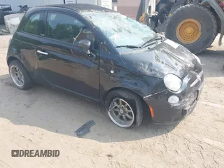 2013 FIAT 500 Pop z VIN 3C3CFFDR5DT560049, wystawiony jako IAAI lot #42402976 z przebiegiem 105 731 mil mil oraz . Historia ofert i sprzedaży dostępna na DreamBid. Obrazek 1.