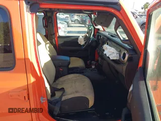 2018 Jeep Wrangler Unlimited Sahara with VIN 1C4HJXEG3JW323634, listed as a IAAI auction lot 41853471 with 126,531 mi miles. Bid and sale history available at carsss.com. Image 5.