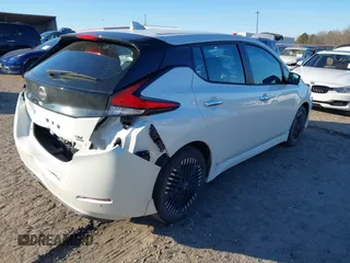 2023 Nissan LEAF SV Plus z VIN 1N4CZ1CV4PC558920, wystawiony jako IAAI lot #41332755 z przebiegiem 15 893 mil mil oraz . Historia ofert i sprzedaży dostępna na DreamBid. Obrazek 4.