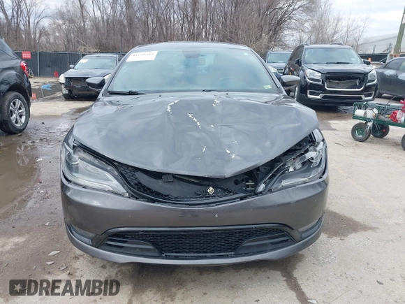2015 Chrysler 200 S with VIN 1C3CCCBB2FN542480, listed as a IAAI auction lot 41749285 with 164,316 mi miles. Bid and sale history available at carsss.com. Image 12.