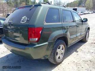2007 Jeep Grand Cherokee Laredo with VIN 1J8GS48K67C512160, listed as a IAAI auction lot 41892105 with 204,308 mi miles. Bid and sale history available at carsss.com. Image 4.