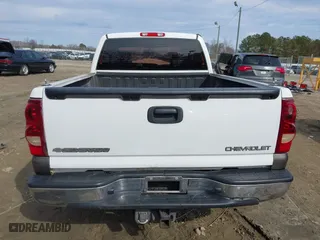 2003 Chevrolet Silverado 1500 LS with VIN 2GCEC19V331345047, listed as a IAAI auction lot 41464352 with 276,043 mi miles. Bid and sale history available at carsss.com. Image 16.