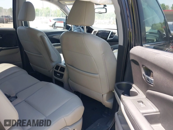 2018 Honda Pilot EX-L with VIN 5FNYF5H5XJB020788, listed as a IAAI auction lot 42034861 with 45,304 mi miles. Bid and sale history available at carsss.com. Image 8.