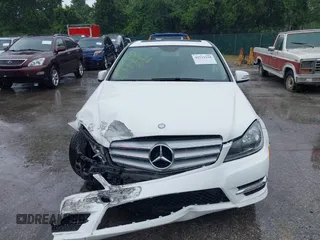 2013 Mercedes-Benz C 300 Sport с VIN WDDGF8AB7DR276047, выставлен на аукционе IAAI как лот 42511628 с пробегом 113 694 миль миль и . История ставок и продаж доступна на DreamBid. Изображение 12.