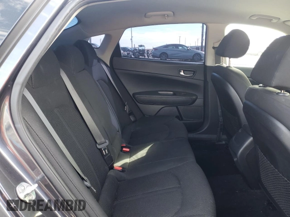 2019 Kia Optima LX with VIN 5XXGT4L30KG318253, listed as a Copart auction lot 47388045 with 50,506 mi miles and Salvage Title. Bid and sale history available at carsss.com. Image 10.