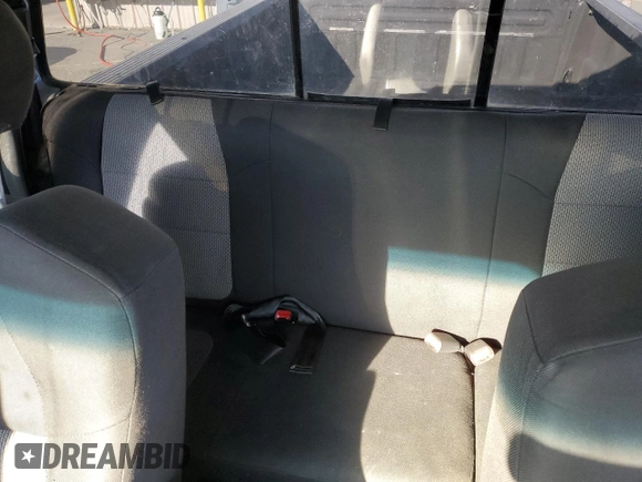 2005 Ford F-250 XL with VIN 1FTSX21505EA54080, listed as a Copart auction lot 70567804 with 283,955 mi miles and Salvage Title. Bid and sale history available at DreamBid. Image 10.
