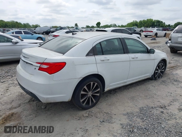 2012 Chrysler 200 S with VIN 1C3CCBHG5CN108501, listed as a IAAI auction lot 42113885 with 140,153 mi miles and . Bid and sale history available at DreamBid. Image 4.