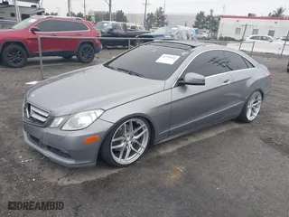 2011 Mercedes-Benz E-Class E 350 with VIN WDDKJ5GB6BF113516, listed as a IAAI auction lot 41735933 with 143,351 mi miles. Bid and sale history available at carsss.com. Image 17.
