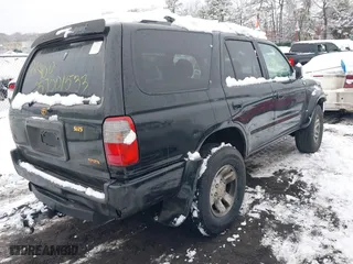 2000 Toyota 4Runner SR5 with VIN JT3HN86R6Y0265160, listed as a IAAI auction lot 41570954 with 999,999 mi miles. Bid and sale history available at carsss.com. Image 4.