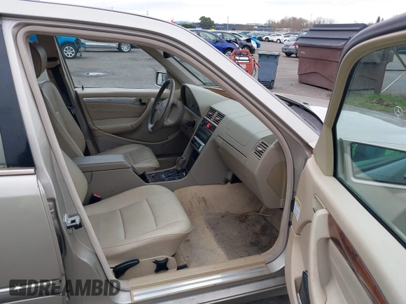 1998 Mercedes-Benz C 230/260/280/320 with VIN WDBHA23G8WA610332, listed as a IAAI auction lot 41772716 with 248,664 mi miles and . Bid and sale history available at carsss.com. Image 5.