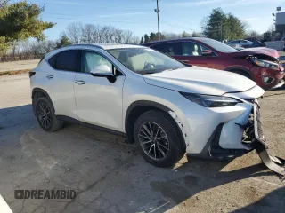 2024 Lexus NX 350h z VIN JTJAKCEZ4R2033931, wystawiony jako Copart lot #43448205 z przebiegiem Nie podano mil oraz Czysty tytuł • Clean title. Historia ofert i sprzedaży dostępna na DreamBid. Obrazek 4.