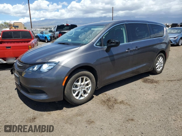 2022 Chrysler Voyager LX z VIN 2C4RC1CG6NR159471, wystawiony jako Copart lot #58765405 z przebiegiem 28 112 mil mil oraz Czysty tytuł • Clean title. Historia ofert i sprzedaży dostępna na DreamBid. Obrazek 1.