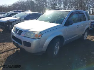 2006 Saturn VUE with VIN 5GZCZ634X6S809358, listed as a IAAI auction lot 41832032 with 999,999 mi miles. Bid and sale history available at carsss.com. Image 2.