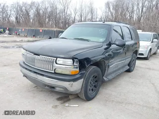 2002 Chevrolet Tahoe LT with VIN 1GNEK13Z72J311185, listed as a IAAI auction lot 41552011 with 261,577 mi miles. Bid and sale history available at carsss.com. Image 2.