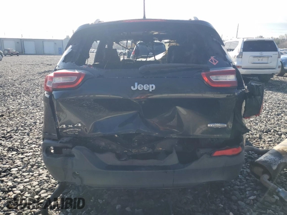 2015 Jeep Cherokee Latitude with VIN 1C4PJMCB0FW768017, listed as a Copart auction lot 49658105 with Not Provided miles and Clean Title. Bid and sale history available at DreamBid. Image 6.