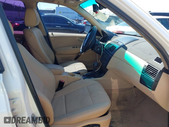2005 BMW X3 3.0i with VIN WBXPA93465WD14020, listed as a IAAI auction lot 42002808 with 151,372 mi miles. Bid and sale history available at carsss.com. Image 5.
