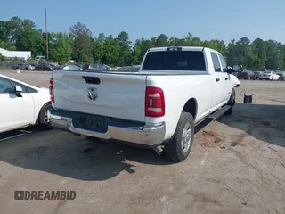 2022 Ram 2500 Tradesman with VIN 3C6UR4HJ2NG208791, listed as a IAAI auction lot 42428957 with 70,960 mi miles and . Bid and sale history available at DreamBid. Image 4.