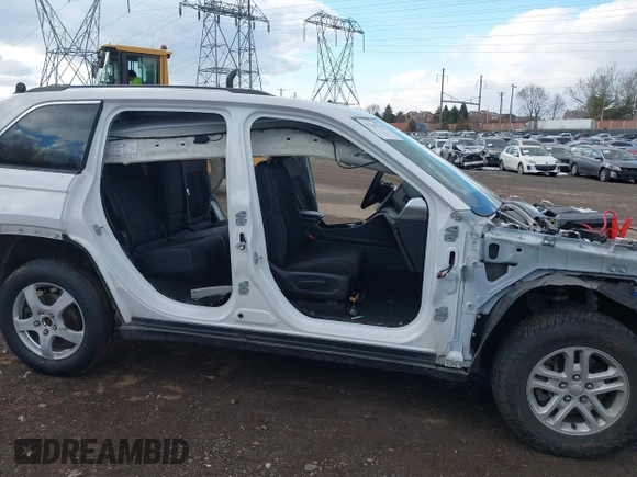 2023 Jeep Grand Cherokee Altitude with VIN 1C4RJHAG8PC570075, listed as a IAAI auction lot 41361535 with 70,720 mi miles and . Bid and sale history available at DreamBid. Image 6.