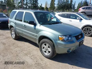 2006 Ford Escape Hybrid with VIN 1FMCU96H66KC08721, listed as a IAAI auction lot 42043128 with 58,394 mi miles and . Bid and sale history available at DreamBid. Image 1.