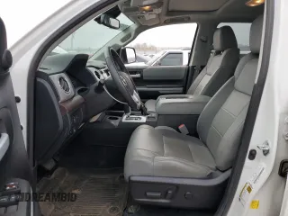 2021 Toyota Tundra Limited z VIN 5TFHY5F12MX993376, wystawiony jako Copart lot #51164105 z przebiegiem 32 931 mil mil oraz Szkoda całkowita • Salvage title. Historia ofert i sprzedaży dostępna na DreamBid. Obrazek 7.