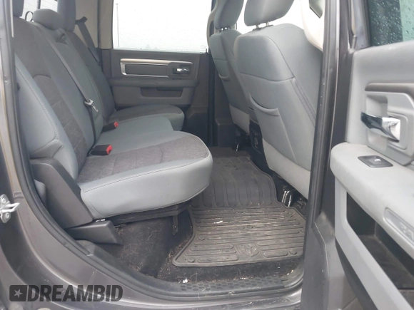2016 Ram 1500 Outdoorsman z VIN 1C6RR7TM0GS388972, wystawiony jako IAAI lot #42403917 z przebiegiem 225 592 mil mil oraz . Historia ofert i sprzedaży dostępna na DreamBid. Obrazek 8.