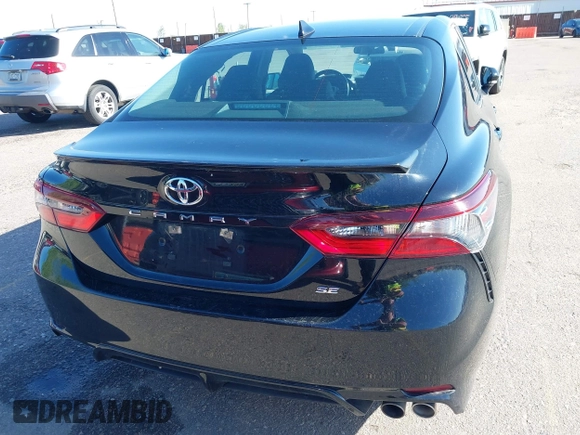 2022 Toyota Camry SE with VIN 4T1G11AK1NU688670, listed as a IAAI auction lot 42168847 with 54,975 mi miles. Bid and sale history available at carsss.com. Image 16.