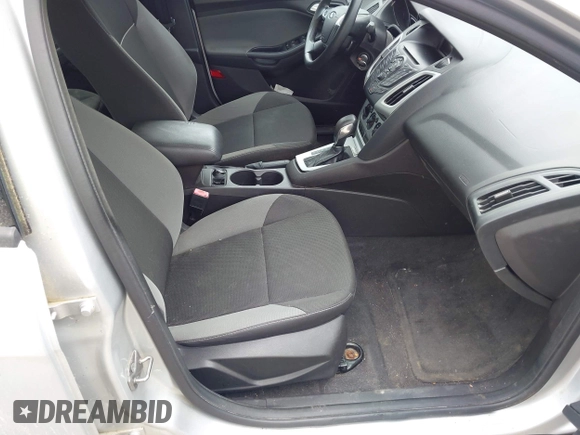 2013 Ford Focus SE with VIN 1FADP3F25DL348409, listed as a IAAI auction lot 42720571 with 121,136 mi miles and . Bid and sale history available at DreamBid. Image 5.