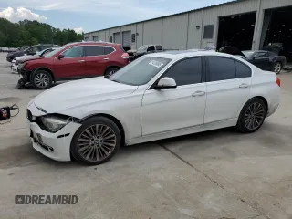 2013 BMW 3 Series 328i z VIN WBA3C1G57DNR49112, wystawiony jako Copart lot #54208895 z przebiegiem 209 283 mil mil oraz Szkoda całkowita • Salvage title. Historia ofert i sprzedaży dostępna na DreamBid. Obrazek 1.