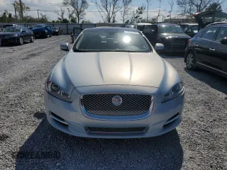 2014 Jaguar XJ with VIN SAJWA1CZ4E8V71167, listed as a Copart auction lot 43994545 with 69,682 mi miles and Salvage Title. Bid and sale history available at DreamBid. Image 5.