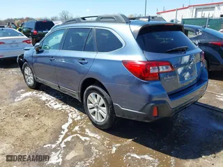 2018 Subaru Outback Premium with VIN 4S4BSAFC9J3320701, listed as a IAAI auction lot 41963840 with 230,159 mi miles. Bid and sale history available at carsss.com. Image 3.