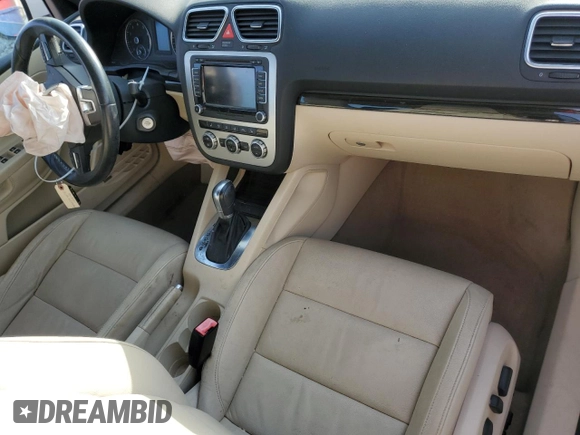 2014 Volkswagen Eos Lux with VIN WVWFW8AH9EV004182, listed as a Copart auction lot 48413905 with Not Provided miles and Salvage Title. Bid and sale history available at DreamBid. Image 8.