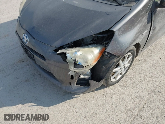 2013 Toyota Prius One with VIN JTDKDTB32D1553545, listed as a IAAI auction lot 41697614 with 157,945 mi miles and . Bid and sale history available at carsss.com. Image 6.