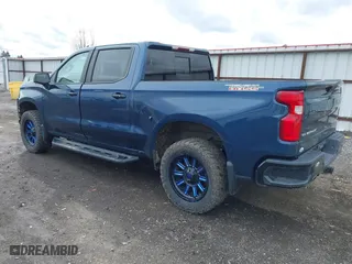 2019 Chevrolet Silverado 1500 LT Trail Boss with VIN 1GCPYFED1KZ307097, listed as a IAAI auction lot 41733438 with 62,660 mi miles. Bid and sale history available at carsss.com. Image 3.