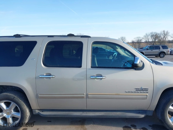 2012 Chevrolet Suburban LT with VIN 1GNSCJE07CR144215, listed as a IAAI auction lot 41924631 with 144,072 mi miles. Bid and sale history available at carsss.com. Image 13.