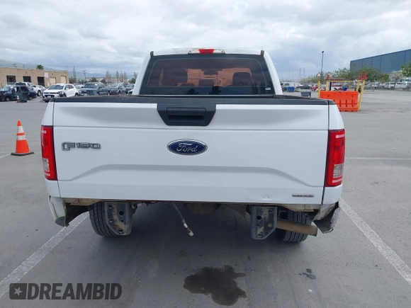 2015 Ford F-150 XL with VIN 1FTEX1CP4FKE77110, listed as a IAAI auction lot 41827201 with 230,629 mi miles. Bid and sale history available at carsss.com. Image 6.
