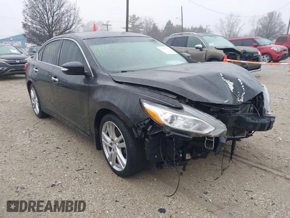 2016 Nissan Altima SR with VIN 1N4BL3AP6GC131204, listed as a IAAI auction lot 41091612 with 114,239 mi miles and . Bid and sale history available at carsss.com. Image 1.