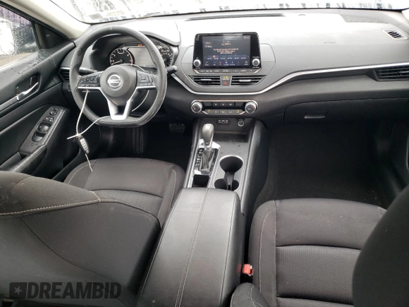 2022 Nissan Altima SV z VIN 1N4BL4DV8NN348514, wystawiony jako Copart lot #57831685 z przebiegiem 32 824 mil mil oraz Szkoda całkowita • Salvage title. Historia ofert i sprzedaży dostępna na DreamBid. Obrazek 8.