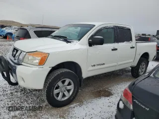2010 Nissan Titan LE with VIN 1N6BA0ECXAN325250, listed as a Copart auction lot 44730165 with 193,844 mi miles and Salvage Title. Bid and sale history available at carsss.com. Image 1.