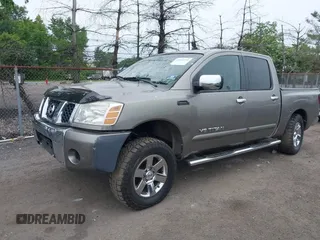 2006 Nissan Titan XE z VIN 1N6BA07A46N505410, wystawiony jako IAAI lot #42345334 z przebiegiem 267 891 mil mil oraz . Historia ofert i sprzedaży dostępna na DreamBid. Obrazek 17.