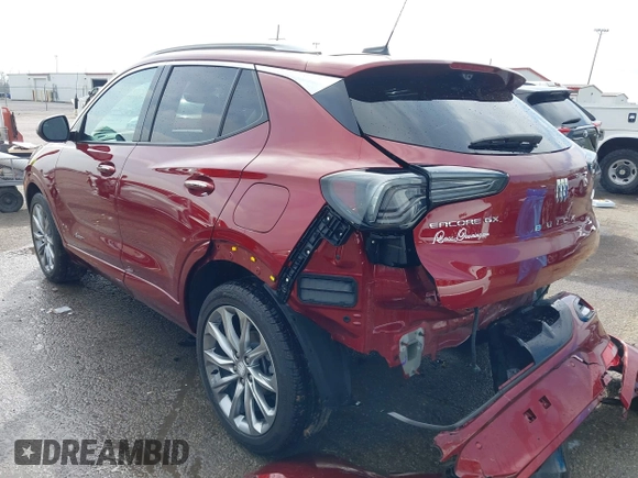 2024 Buick Encore GX Avenir z VIN KL4AMFSL5RB054571, wystawiony jako IAAI lot #41839672 z przebiegiem 7 826 mil mil oraz . Historia ofert i sprzedaży dostępna na DreamBid. Obrazek 3.
