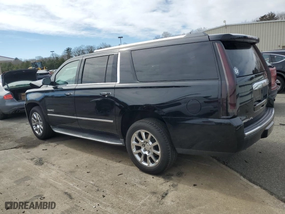 2015 GMC Yukon XL Denali with VIN 1GKS2JKJ9FR696347, listed as a Copart auction lot 44596535 with 171,783 mi miles and Salvage Title. Bid and sale history available at carsss.com. Image 2.