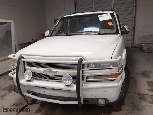 2005 Chevrolet Tahoe Z71 with VIN 1GNEC13TX5R173365, listed as a IAAI auction lot 41630555 with 188,675 mi miles. Bid and sale history available at carsss.com. Image 12.