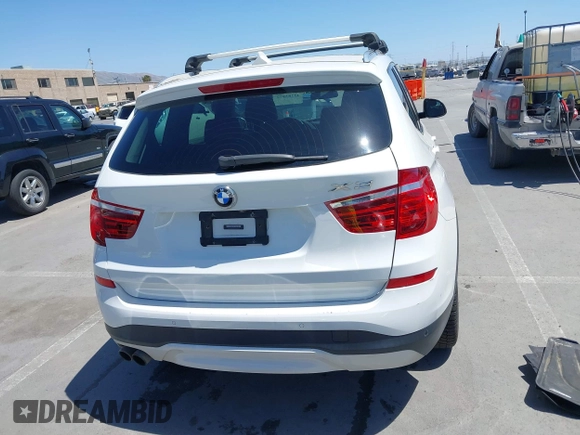 2017 BMW X3 xDrive28i z VIN 5UXWX9C35H0T24703, wystawiony jako IAAI lot #42283472 z przebiegiem 61 993 mil mil oraz . Historia ofert i sprzedaży dostępna na DreamBid. Obrazek 16.