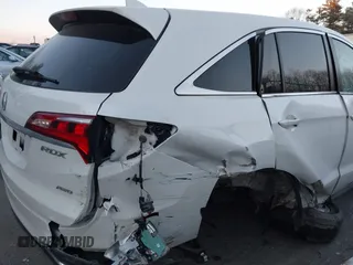 2018 Acura RDX with VIN 5J8TB4H32JL027327, listed as a IAAI auction lot 41246327 with 165,446 mi miles. Bid and sale history available at carsss.com. Image 6.