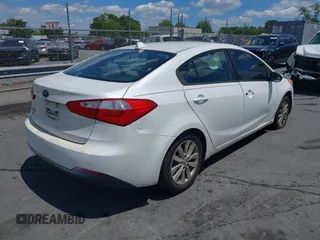 2014 Kia Forte LX with VIN KNAFX4A61E5055158, listed as a IAAI auction lot 42212501 with 224,830 mi miles and . Bid and sale history available at carsss.com. Image 4.